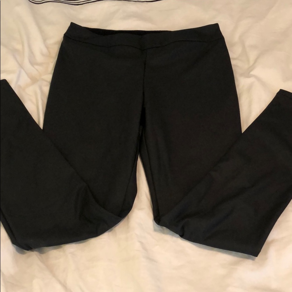 Faux Leather Leggings with side zipper